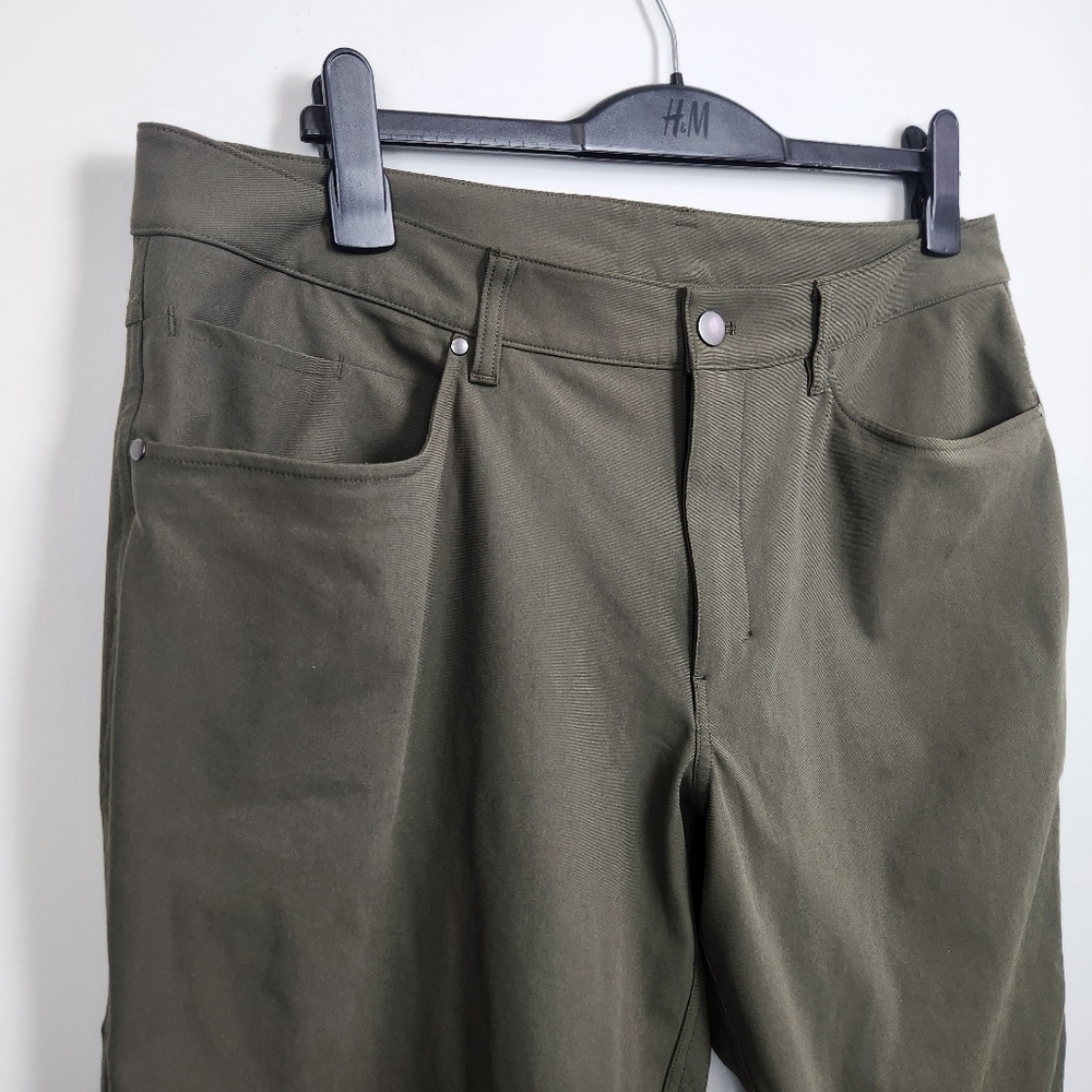 Lululemon ABC Men's Pants Classic 30" *Warpstreme Dark Olive Green Work Office - Picture 5 of 13